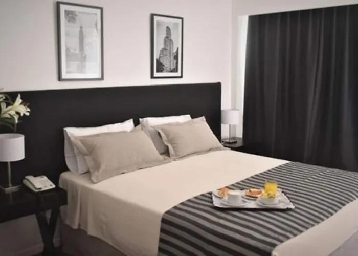 Grand King Hotel