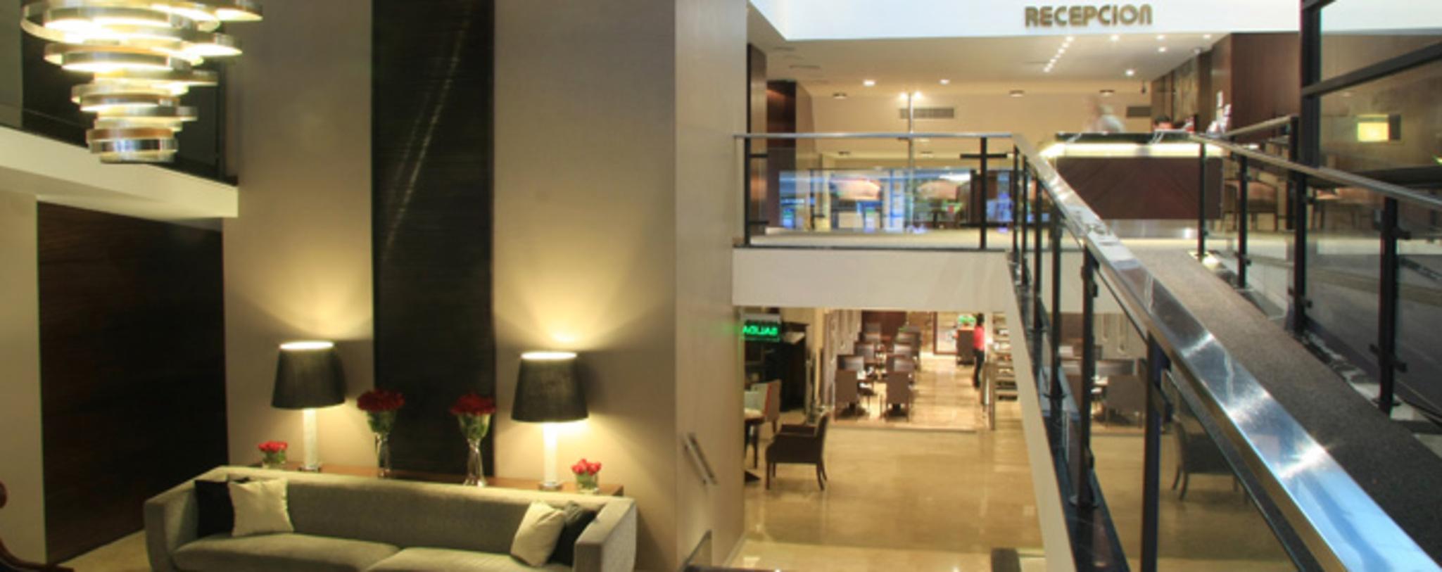 Grand King Hotel 4*