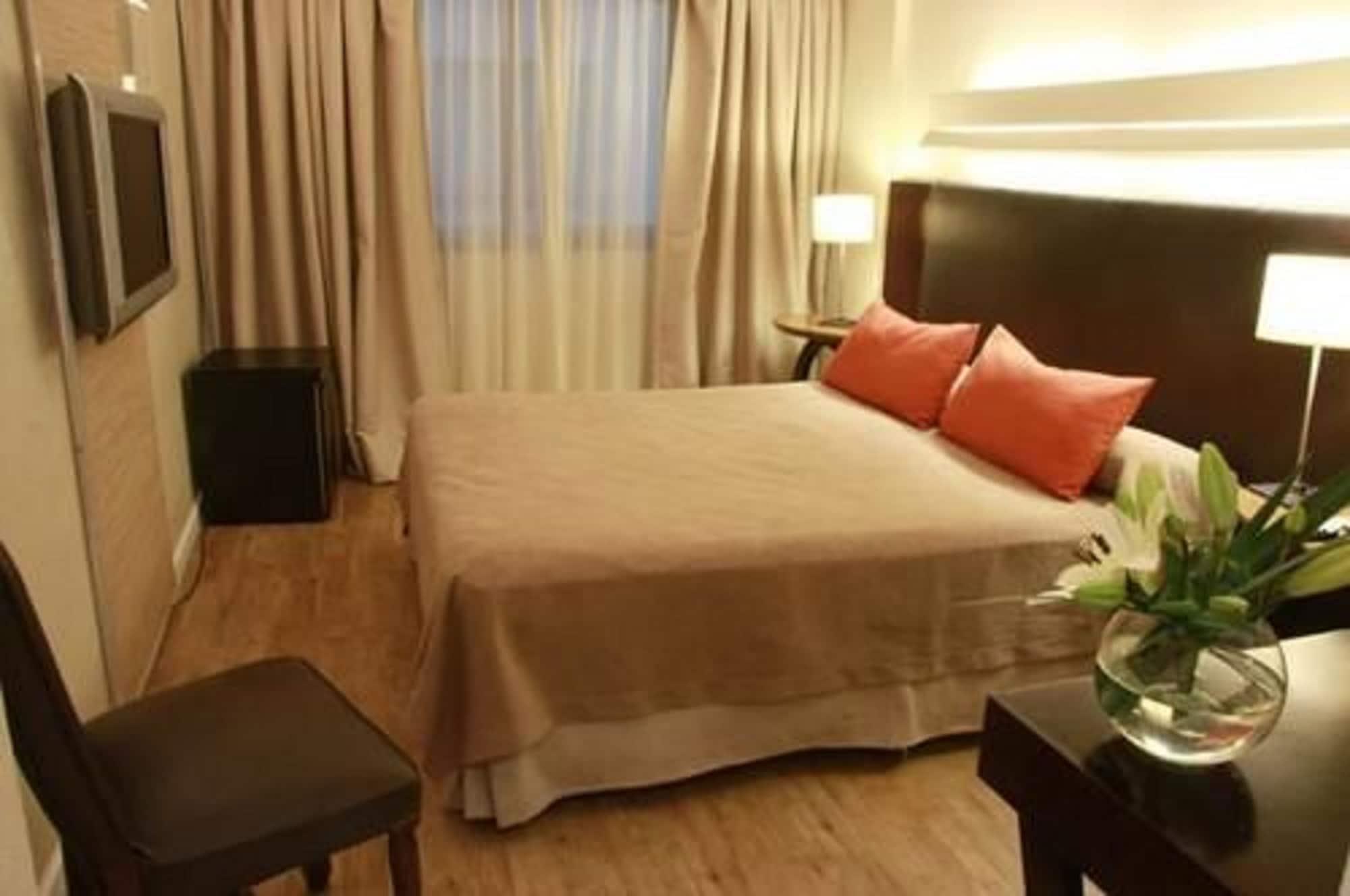 Grand King Hotel